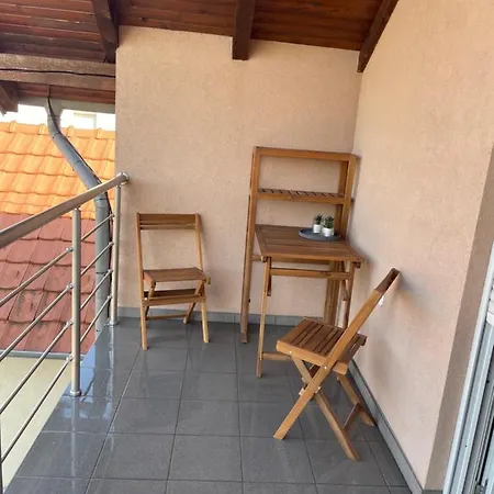 Magnolia Apartment *